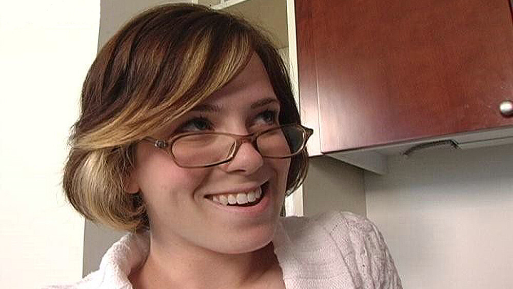 Tatum Reed fucking in the chair with her glasses